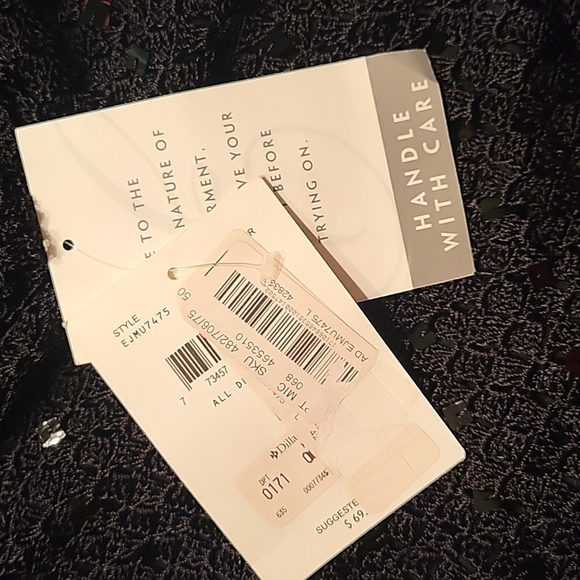 EMMA JAMES Beaded Crochet Overlay Keyhole Scallop Peekaboo Sequin Sweater - Picture 10 of 10